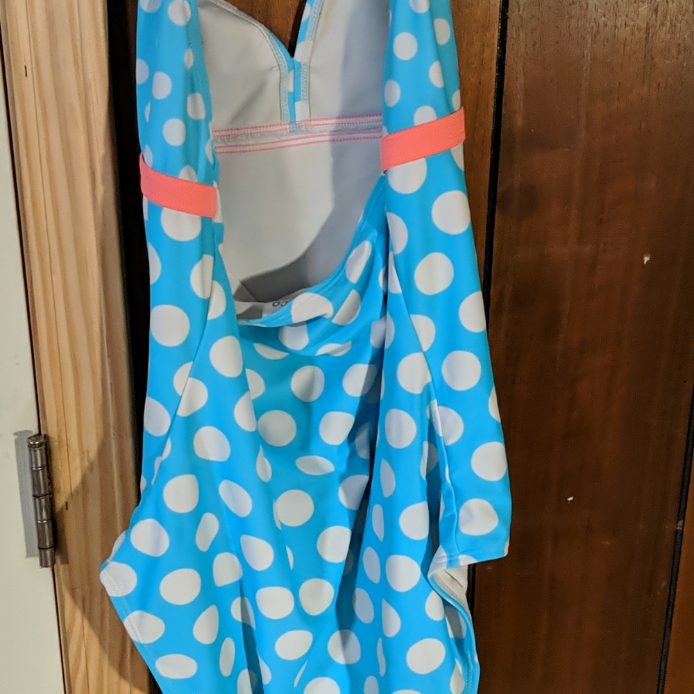 Bathing suit - Picture 2 of 2